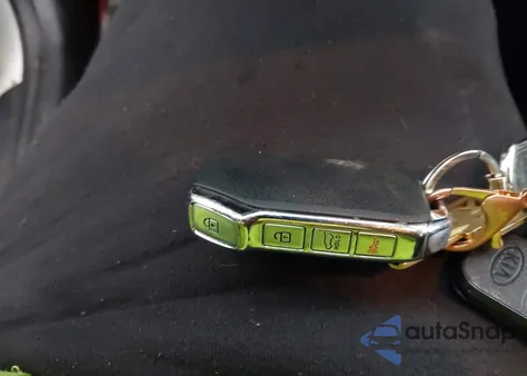 2021 Kia Sportage Lx z USA, uszkodzony, nr VIN KNDPMCAC6M7874332